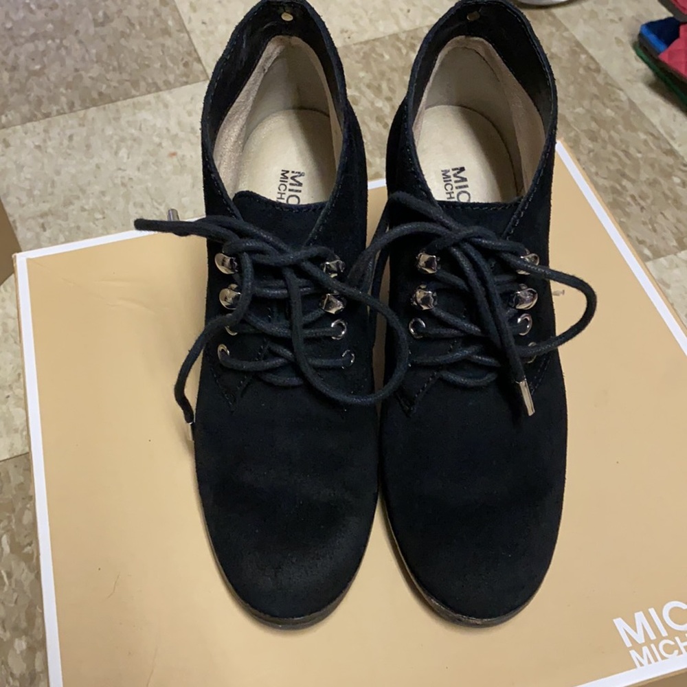 Michael Kors Suede boots 6M